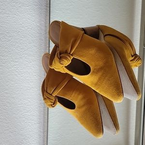 Bernardo brand, Suede-gold mules. size 8.
